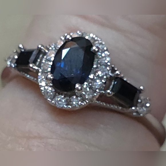 Kay Jewelers Jewelry - SOLID 10K WHITE GOLD NATURAL SAPPHIRE AND DIAMOND RING SIZE 6 RETAIL KAYS $899